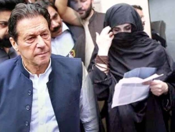 190 ملین پاؤنڈز کیس، عمران خان اور بشریٰ بی بی کیخلاف فیصلہ پھر موخر