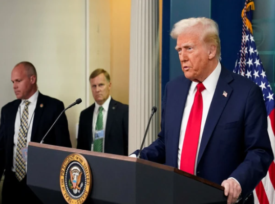 صدر ٹرمپ کا طیارہ حادثے پر اظہار افسوس