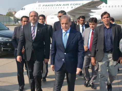 وزیراعظم 2 روزہ دورے پر آذربائیجان روانہ