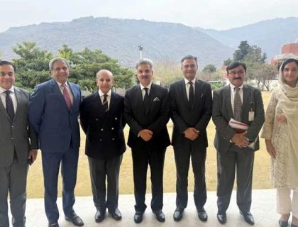 وزیرِ اعظم شہباز شریف کی چیف جسٹس یحییٰ آفریدی سے ملاقات