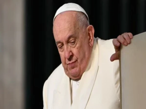 پوپ فرانسس کی طبیعت مزید بگڑ گئی