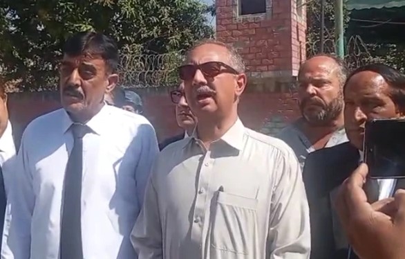 عمر ایوب نے شہباز شریف کو بزدل وزیراعظم قرار دے دیا