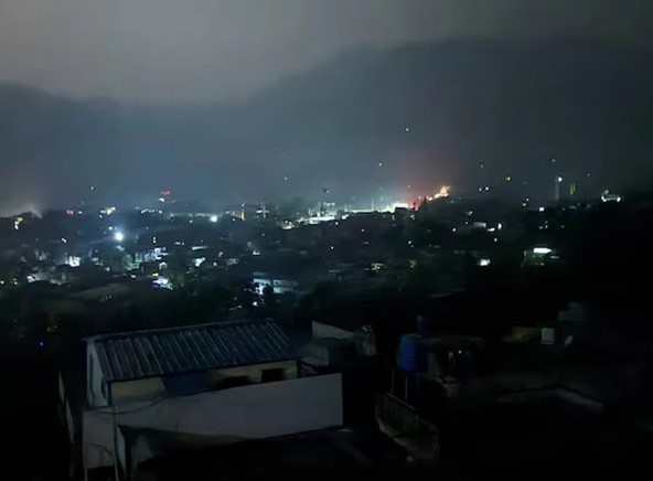 بھارت کا پاکستان پرحملہ، پاک فضائیہ نے 5بھارتی طیارے اور 3ڈرونز مار گرائے، بریگیڈ ہیڈکوارٹر بھی تباہ