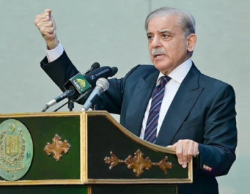 بھارت کو میدان جنگ اور سفارتی محاذ دونوں پر شکست کا سامنا ہے، وزیراعظم