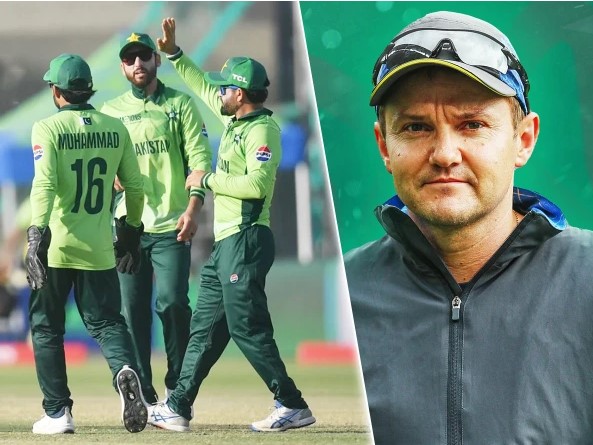 قومی ٹیم کے نئے ہیڈکوچ کا اعلان ہوگیا