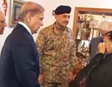 وزیراعظم، آرمی چیف کی سکواڈرن لیڈر عثمان یوسف شہید کے گھر آمد، اہلخانہ سے تعزیت