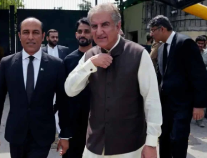 چیئرمین پی ٹی آئی کی شاہ محمود قریشی سے ملاقات
