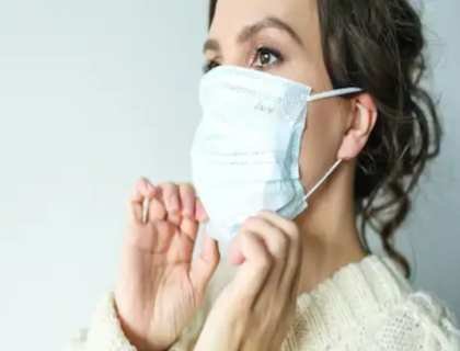 برطانیہ میں کووڈ-19 کی نئی قسم کے پہلے کیس کی تصدیق