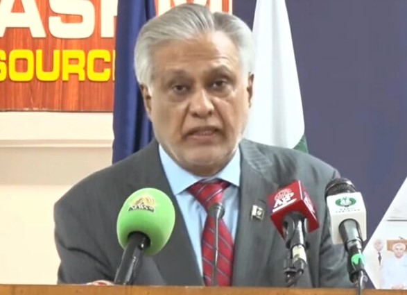 پاکستان اپنے شہریوں کو بھارتی آبی جارحیت کے نتیجے میں یرغمال نہیں بننے دے گا، اسحاق ڈار