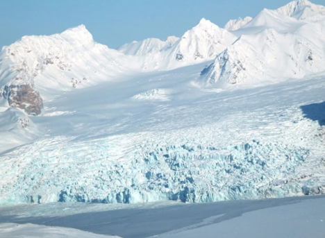 پگھلتے گلیشیئر آتش فشاؤں کو پہلے سے زیادہ تباہ کن بنا سکتے ہیں