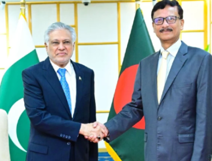 اسحاق ڈار کی بنگلا دیشی مشیر خارجہ سے ملاقات