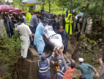 خیبرپختونخوا میں بارشوں اور سیلاب سے 308 افراد جاں بحق، ریسکیو آپریشن جاری
