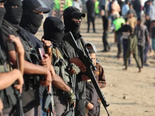 حماس نے 7 اسرائیلی یرغمالی ریڈ کراس کے حوالے کر دیے، دو سالہ جنگ بندی معاہدے پر عملدرآمد شروع
