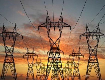 حکومت کا زرعی اور صنعتی صارفین کیلیے طویل مدتی ریلیف؛ بجلی کی قیمتوں میں بڑی کمی کا امکان