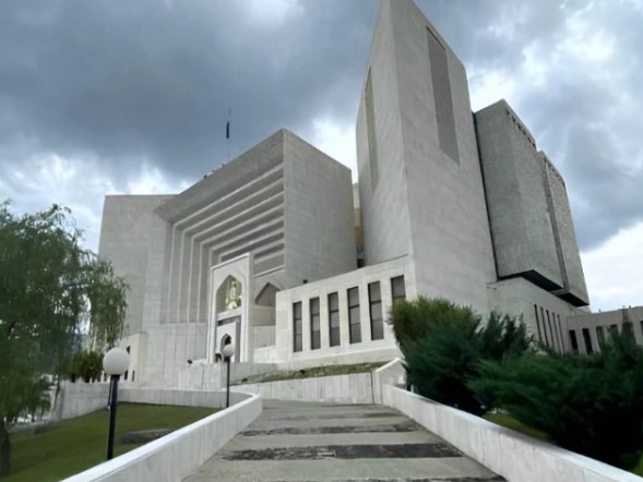 سپریم کورٹ کے اہم عہدیدار نے استعفیٰ دے دیا