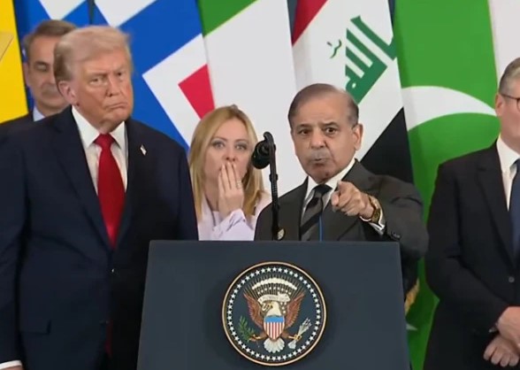 غزہ امن معاہدے کے موقع پر وزیر اعظم شہباز شریف کی زبردست پذیرائی