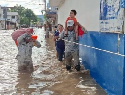 میکسیکو میں طوفانی بارشوں اور سیلاب سے تباہی، 130 افراد ہلاک، ہزاروں مکانات متاثر