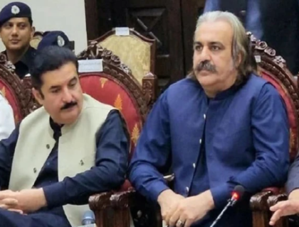 وزیراعلیٰ خیبر پختونخوا کا استعفیٰ باقاعدہ طور پر گورنر ہاؤس کو موصول