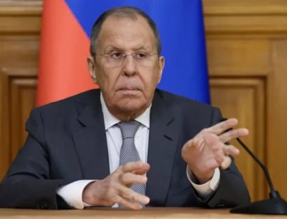 امریکا نے جوہری دھماکے کیے تو اسی انداز میں جواب دیا جائے گا، روسی وزیر خارجہ