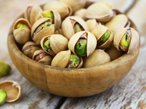 رات کو پستے کھانے کے حیران کن فوائد