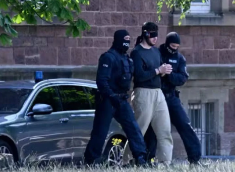 فرانس میں دہشت گردی کے الزام میں افغان شہری گرفتار