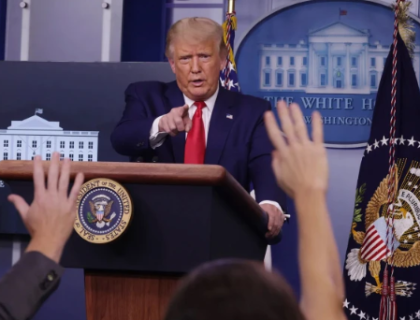 وائٹ ہاؤس میں صحافیوں کے داخلے پر نئی پابندیاں عائد