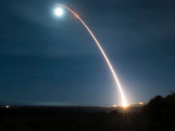 ٹرمپ کا بڑا قدم، امریکا نے تین دہائیوں بعد ایٹمی تجربات کا آغاز کردیا