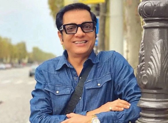 کراچی کی سڑکوں پر گاڑی چلانے پر عوام کیلئے چالان نہیں انعام ہونا چاہیے، نبیل ظفر