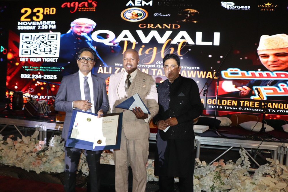 ہیوسٹن میں محفلِ سما، پاکستانی قوال علی زمان ذکی تاجی نے سما باندھ دیا،قوالیوں کے رجحان اور دلچسپی میں اضافہ ہونے لگا،محفل قوالی میں امریکی ریاست ٹیکساس کے منتخب نمائندوںاور ججز نے بھی شرکت کی اور خوب لطف اندوز ہوئے،کمیونٹی لیڈرہارون مغل کا بھر پور تعاون اور پیشکش(تصویری جھلکیاں)