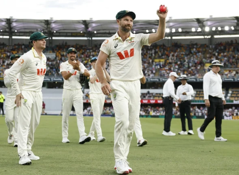 آسٹریلیا نے انگلینڈ کو دوسرے ٹیسٹ میں بھی شکست دے دی