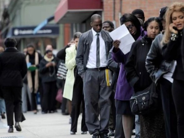 امریکا میں بے روزگاری الاؤنس کی درخواستوں میں اچانک کمی ریکارڈ