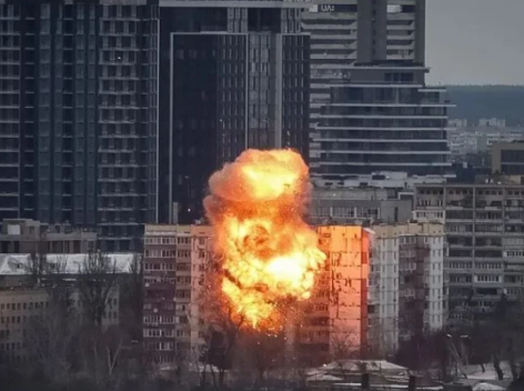 زیلنسکی ٹرمپ ملاقات سے قبل یوکرین پر روسی میزائیلوں کی بارش