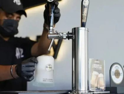 سعودی عرب میں غیر مسلموں کیلئے شراب کی خریداری میں مزید نرمی کردی گئی