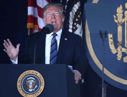 صدر ٹرمپ نے ایک بار پھر پاک بھارت جنگ میں طیارے تباہ ہونے کا ذکر کر دیا