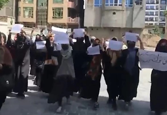 طالبان کی خواتین کی تعلیم پر پابندیاں شدت پسندی کو بڑھا رہی ہیں؟ تشویشناک رپورٹ جاری