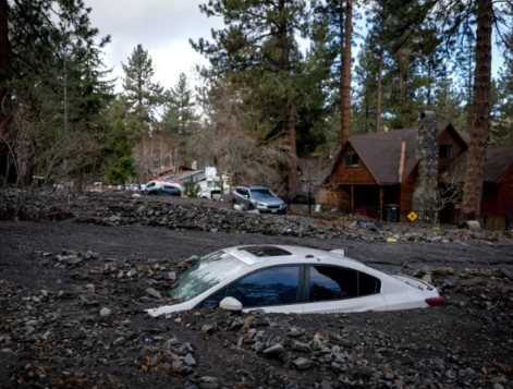 کیلیفورنیا میں موسلا دھار بارشیں، سیلاب سے 2 افراد ہلاک