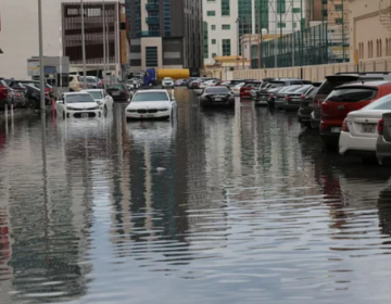 یو اے ای میں قیامت خیز بارشیں، پروازیں منسوخ