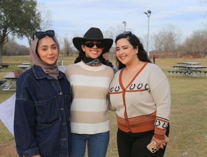 پاکستانی ڈراموں ،شوبز ستاروں کا مرکز مارکی رینچ عام عوام کیلئے کھول دیا گیا،معروف ہیوسٹن کے مارکی رینچ پر پاکستانی کمیونٹی نے سال نو کا جشن منایا،سال نو کے پہلے دن ٹمپورا فوڈ مینجمنٹ نےمارکی رینچ کی افتاحی اور سال نو کی تقریب کا شاندار انعقاد کیا (تصویری جھلکیاں)