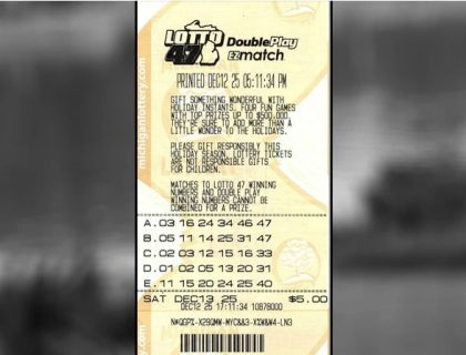 امریکا; 20 برس سے ایک ہی نمبر استعمال کرنیوالا شخص کروڑوں ڈالر جیت گیا