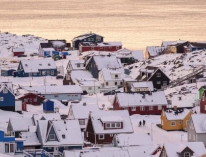 امریکا سے مذاکرات ناکام، ڈنمارک نے نیٹو اتحادیوں کے ساتھ گرین لینڈ میں فوجی تعیناتی شروع کر دی