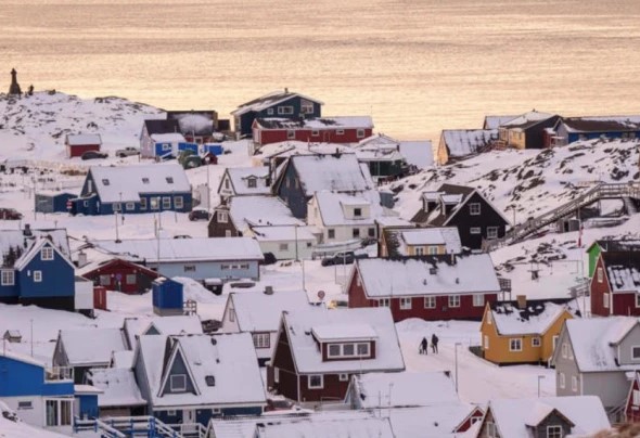امریکا سے مذاکرات ناکام، ڈنمارک نے نیٹو اتحادیوں کے ساتھ گرین لینڈ میں فوجی تعیناتی شروع کر دی