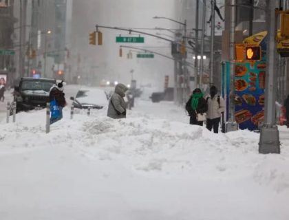 امریکا میں شدید برفانی طوفان، درجہ حرارت منفی 49 تک گر گیا، 7 افراد ہلاک