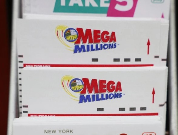 امریکا، ایک غلطی نے خاتون کولاکھوں ڈالر جتوا دیے