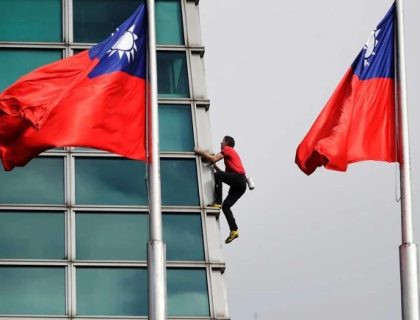 امریکی کوہ پیما نے 101 منزلہ عمارت بغیر حفاظتی آلات سر کرلی