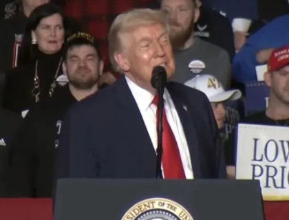 امید ہے ایران کیخلاف فوجی کارروائی کی ضرورت پیش نہیں آئے گی، ٹرمپ