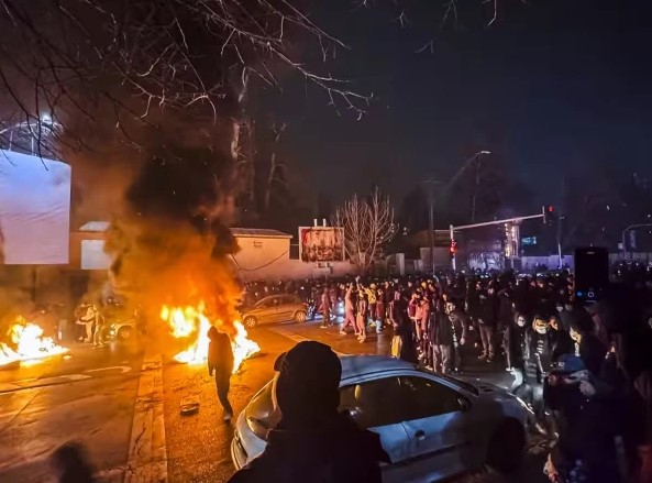 ایران میں مظاہروں کے دوران کتنے ہزار افراد ہلاک ہوئے؟ ایران نے حیران کن اعدادوشمار جاری کردیئے