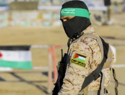 حماس کا غزہ کی حکومت فلسطینی کمیٹی کے حوالے کرنے کا اعلان، رفح بارڈر فوری کھولنے کا مطالبہ