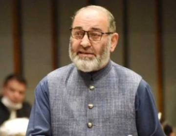 سابق سینیٹر مشتاق احمد نے نئی سیاسی جماعت کے قیام کا اعلان کردیا