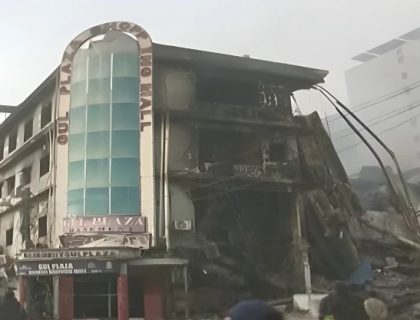 سانحہ گل پلازہ؛ جاں بحق افراد کی تعداد 26 ہوگئی، لاپتا افراد کی فہرست 85 تک پہنچ گئی