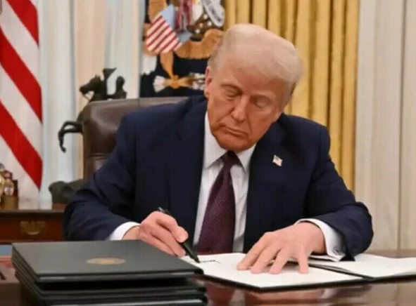 مادورو کے بعد کون؟ سی آئی اے نے وینزویلا کی قیادت کیلئے وفادار افراد کی فہرست ٹرمپ کو پیش کردی